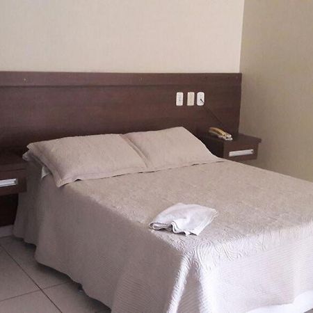 Novo Hotel Cadore Executivo Minacu Екстериор снимка